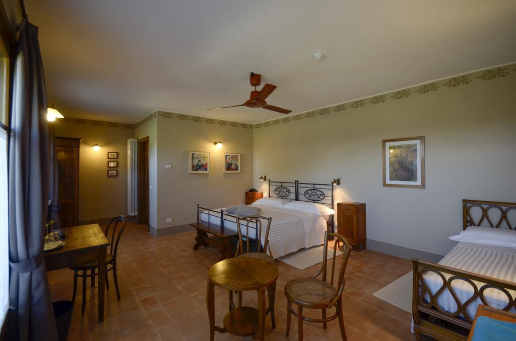Podere Carceroni Poggi del Sasso Kamer foto